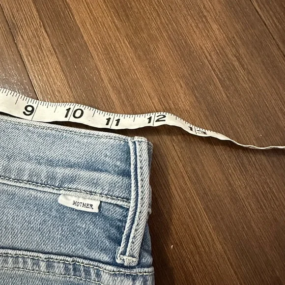 MOTHER The Insider Crop Step Chew Denim Jeans Drinking By The Pool Blue Size 24 - Picture 9 of 10